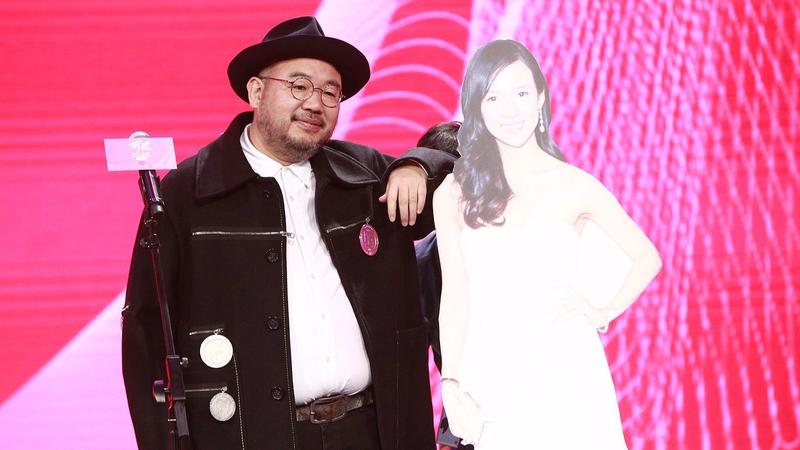 張一(yī / yì ／yí)白卸任“産品經理”專心做導演，因爲(wéi / wèi)中國(guó)電影産業更成體系了(le／liǎo)？